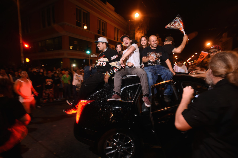 Illustration for article titled San Francisco Brings Fire And Fistfights To World Series Celebrations